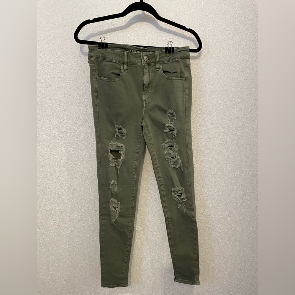 AMERICAN EAGLE Super Stretch X Sage Green Destroyed rips Hi Rise Jeggings Size 6